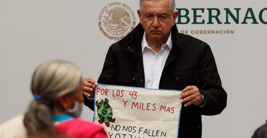 Fue una injusticia del Estado: AMLO ofrece disculpa por caso Ayotzinapa