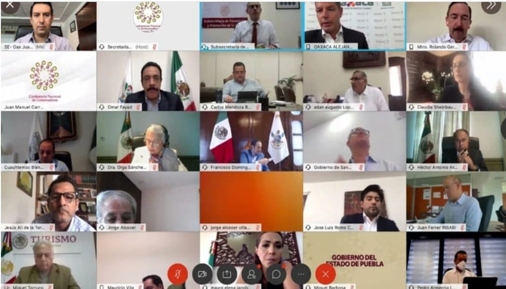 Carlos Joaquín y demás gobernadores panistas se quedan en la Conago