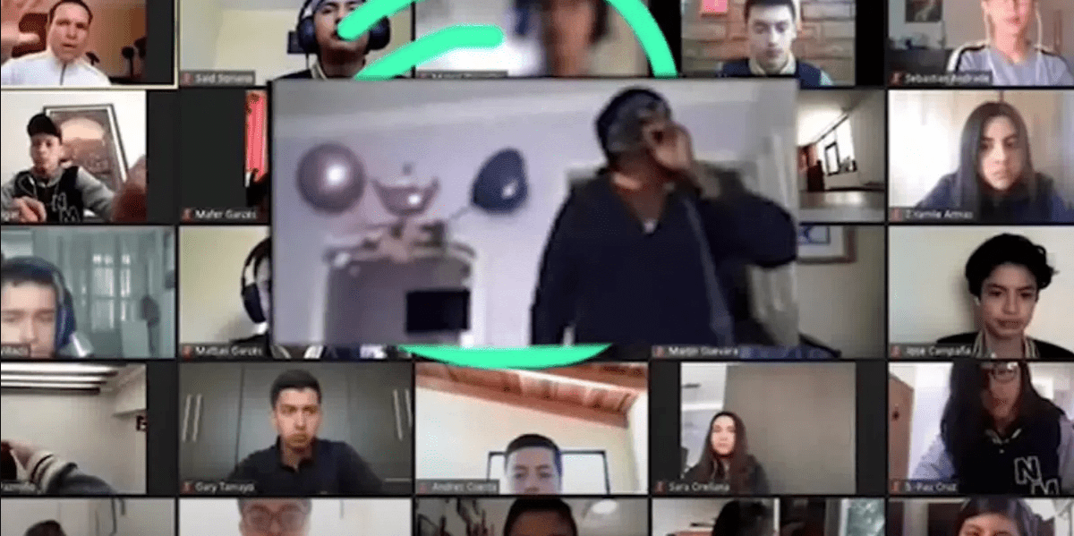 Video: Captan asalto a estudiante en plena clase virtual por Zoom