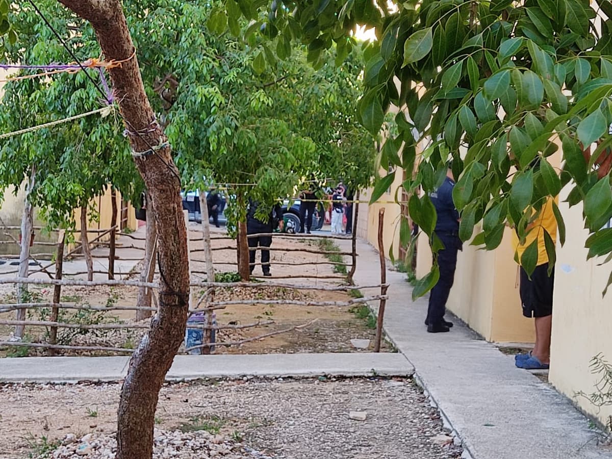 Asesinan a bolero durante tianguis de la Región 251 en Cancún