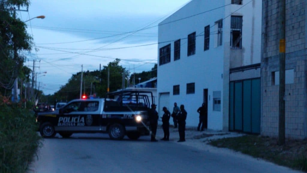 Acribillan a hombre en Cancún; mujer queda herida