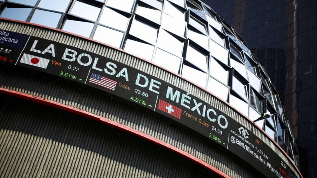 Sin previo aviso suspende operaciones la Bolsa Mexicana de Valores