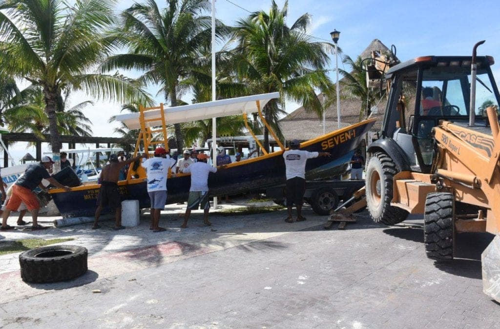 Ordenan evacuación de zonas de riesgos en Cozumel y Puerto Morelos por "Delta"