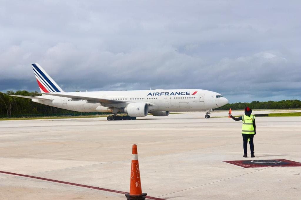 ¡Bienvenidos de vuelta! Aterriza en Cancún primer vuelo de Air France desde París