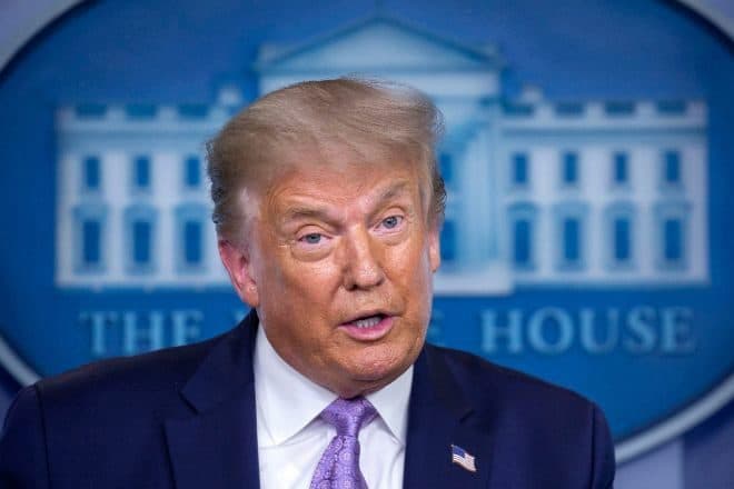 Nostradamus y Baba Vanga "predijeron" contagio de Trump por Covid-19