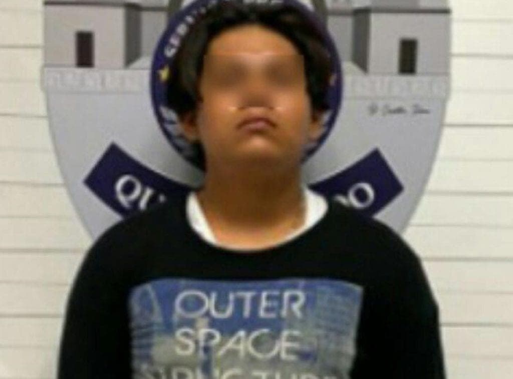 Atrapan a ladrón saliendo de boquete en tienda de Cancún