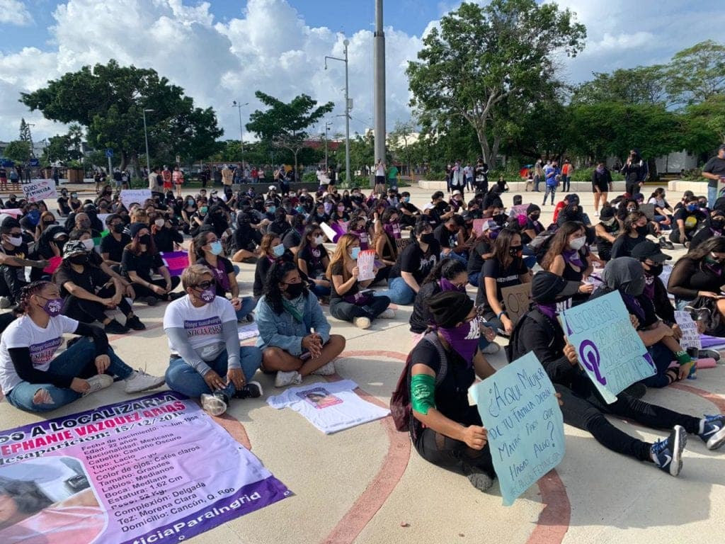 Galería: Así se vive la marcha en contra de los femicidios en Cancún
