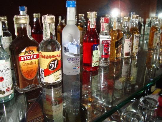 Frustran fiesta clandestina con más de 100 personas en Chetumal