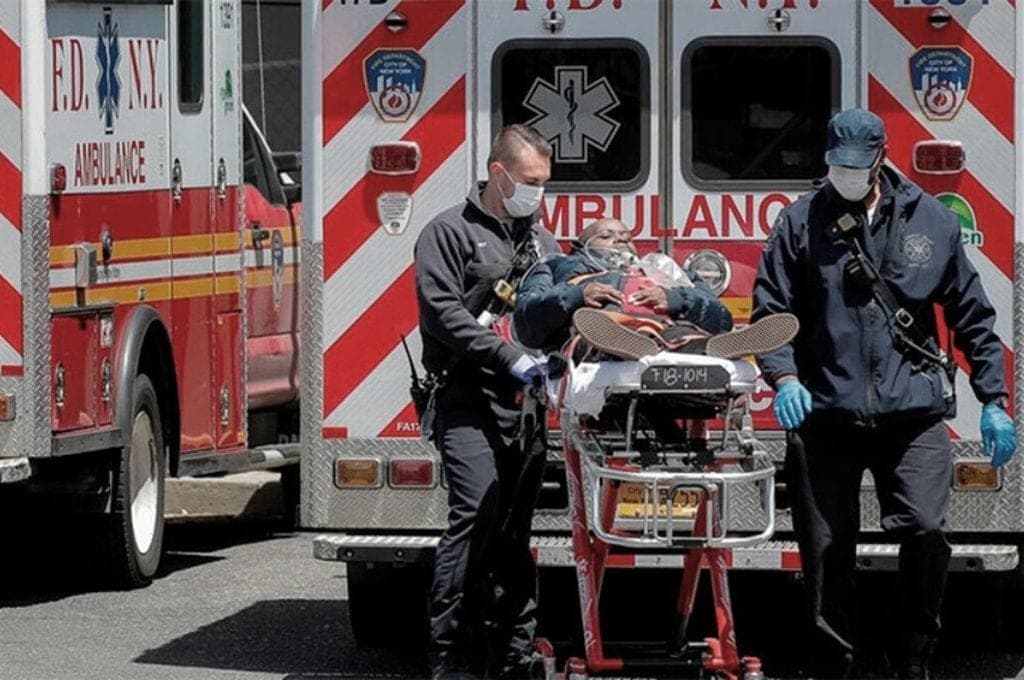 Hombre ingiere tornillos para ingresar a un hospital y que le hagan el examen del covid-19