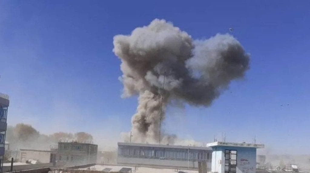 Atentado con camión bomba deja 10 muertos en Afganistán