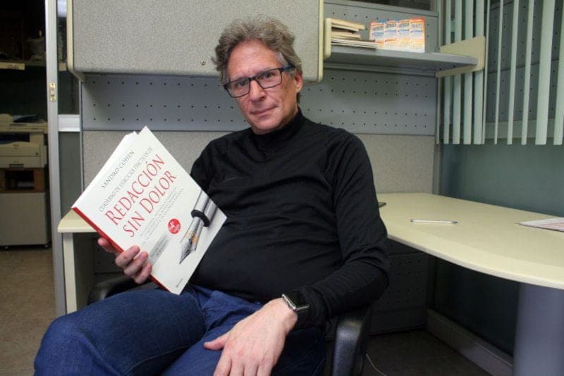 Poeta y escritor mexicano Sandro Cohen falleció de Covid-19