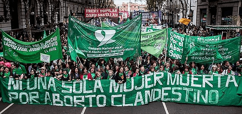 Argentina legaliza el aborto; es el cuarto país de América Latina en aprobarlo