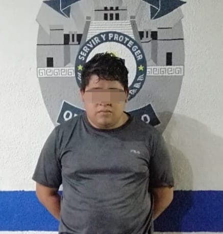 Con cuchillo cebollero asalta a ciudadano y Policía lo atrapa en Tulum