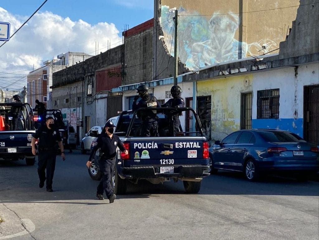 Detienen a hombre en cateo a bar "La Marimba"; estaría relacionado con feminicidio en Playa del Carmen