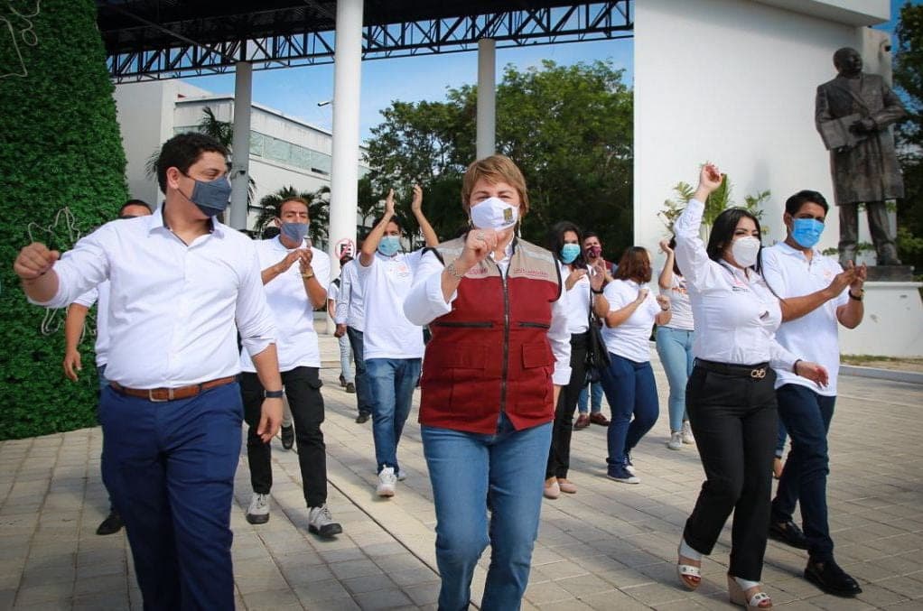 Jóvenes politólogos deben comprometerse con el porvenir en Solidaridad: Laura Beristain