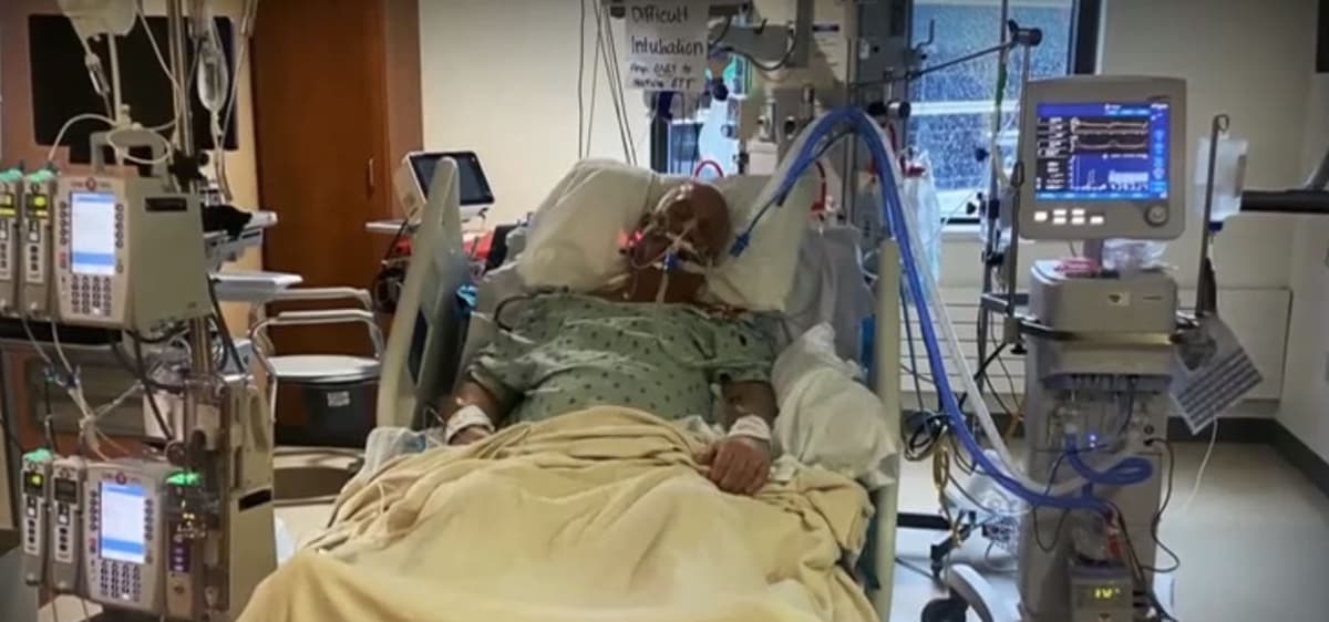 Pastor se cura de Covid-19 y su esposa dice que fue porque 'Jesús sopló en la boca'