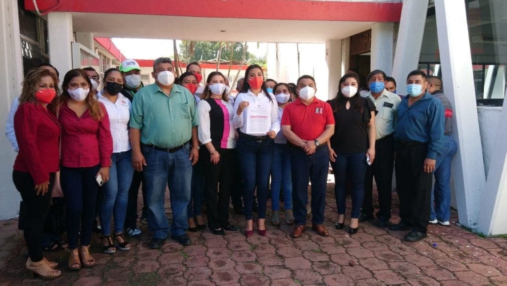 Cumplen con pre-registro aspirantes del PRI en Chetumal