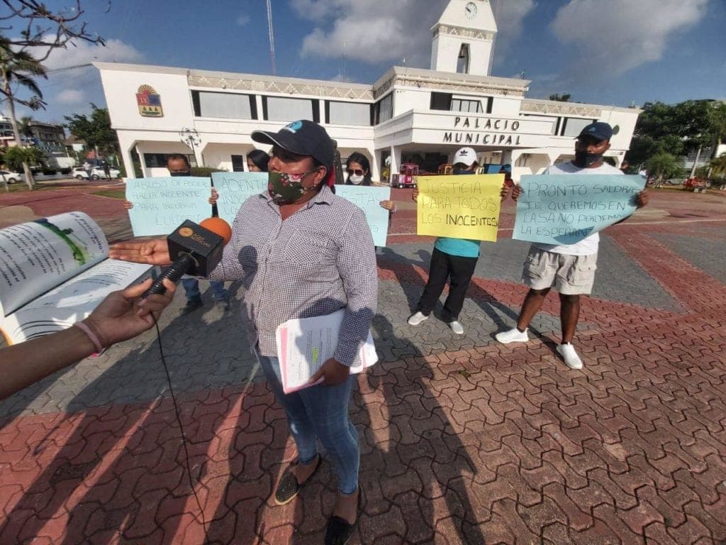 Clama justicia por su hijo sentenciado a 51 años de cárcel en Playa del Carmen