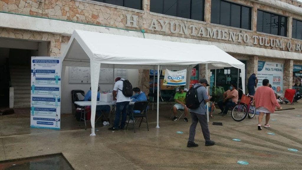 Aplican pruebas rápidas para Covid-19 en Tulum