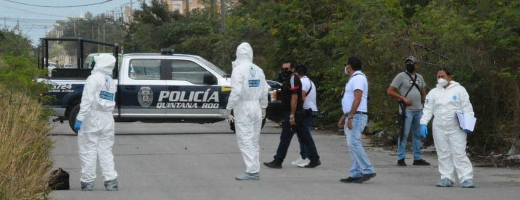 Encuentran en área verde de fraccionamiento de Cancún, piezas de cuerpo humano “embolsadas”