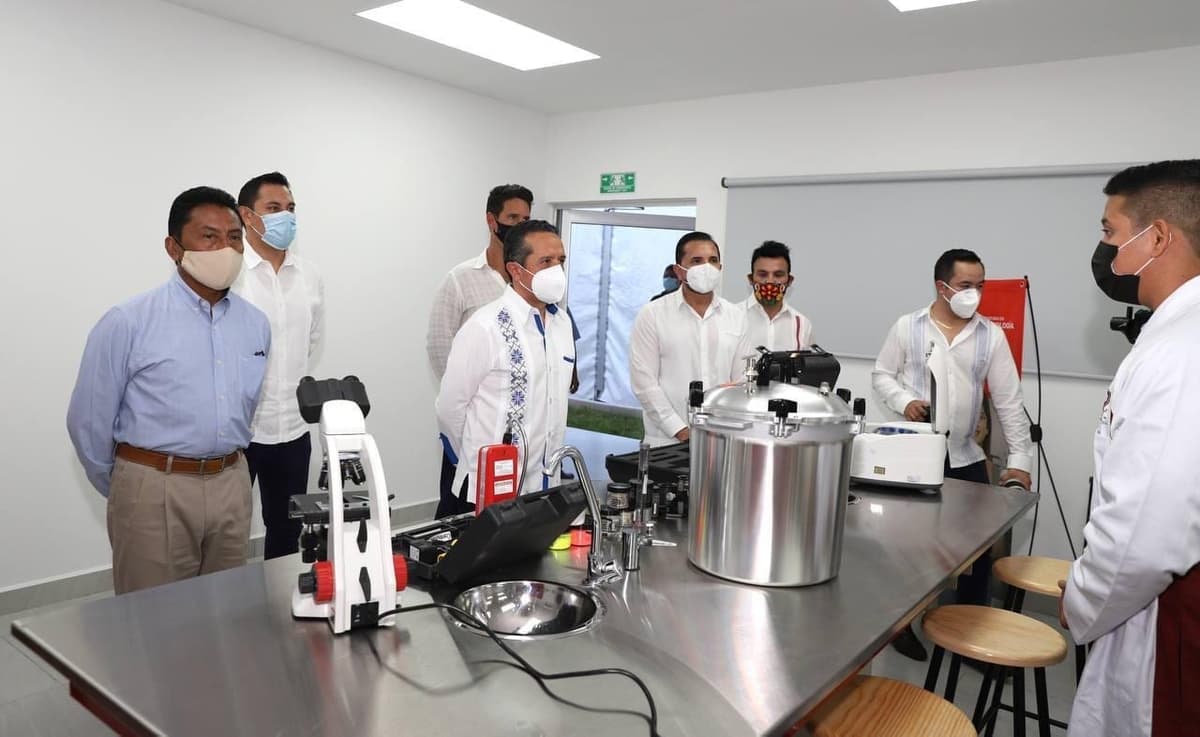 Inauguran la Universidad Vizcaya de las Américas, impulsando la educación en Quintana Roo