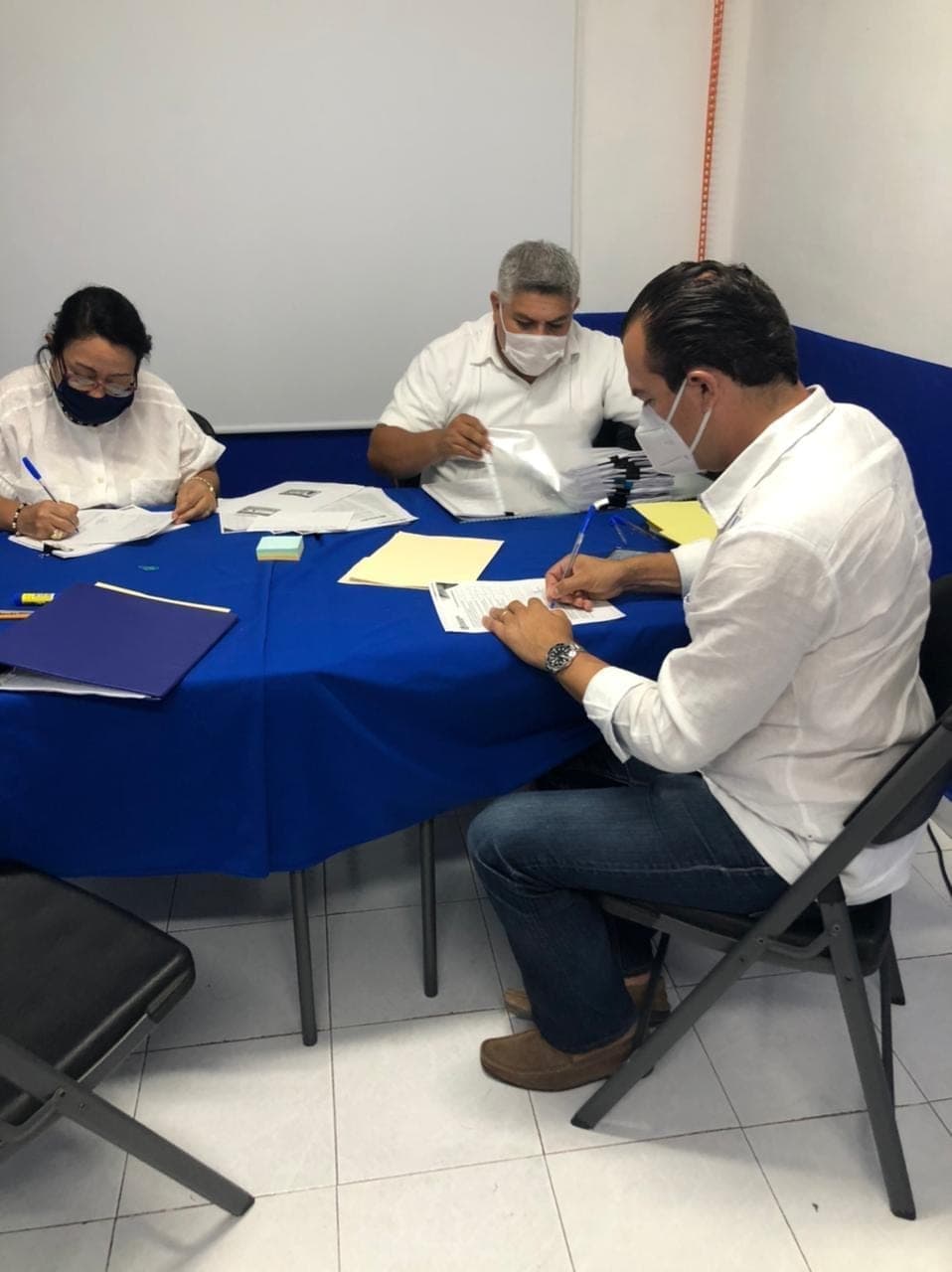 Carlos Ovañanos se registra como candidato del PAN por Benito Juárez