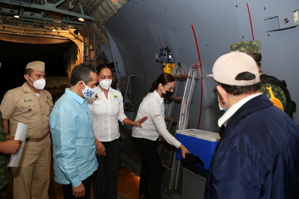 La vacunación contra la covid-19 es gratuita y no hay vacunas adicionales a las que ofrece el gobierno federal: Carlos Joaquín