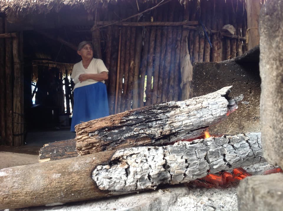Frío golpea a los cardenenses más desfavorecidos; les piden evitar uso de anafres