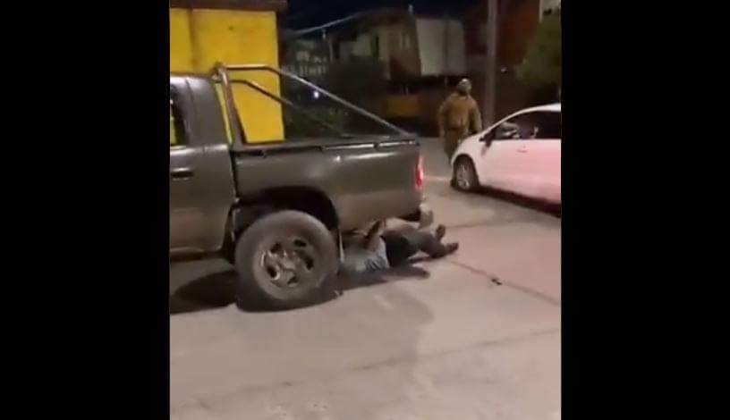 Video: Pastor finge ser atropellado para que no se lo lleven detenido