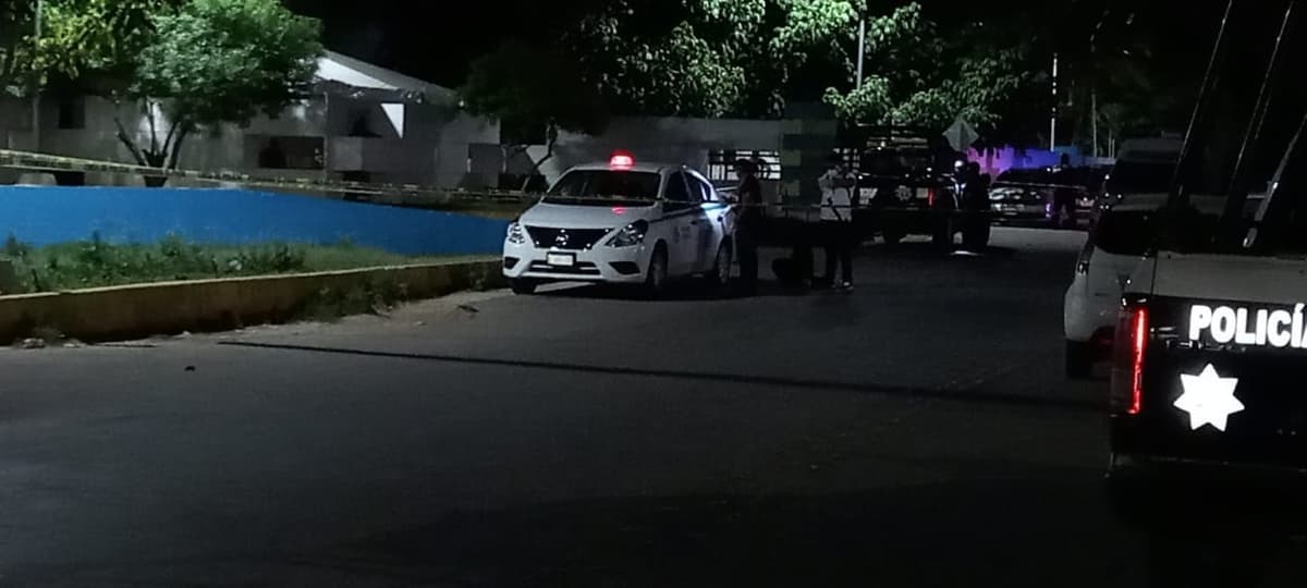 Taxista sobrevive a ataque a balazos en Playa del Carmen