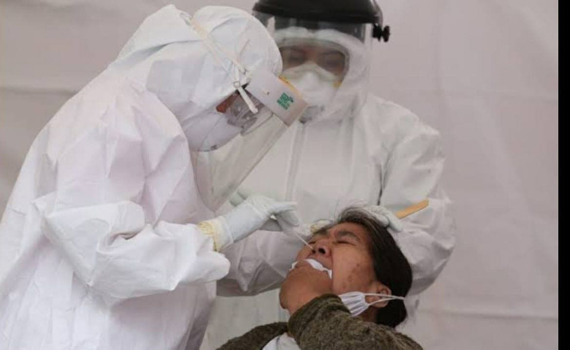 Contagios de coronavirus suben 10% en la última semana: advierte la OMS