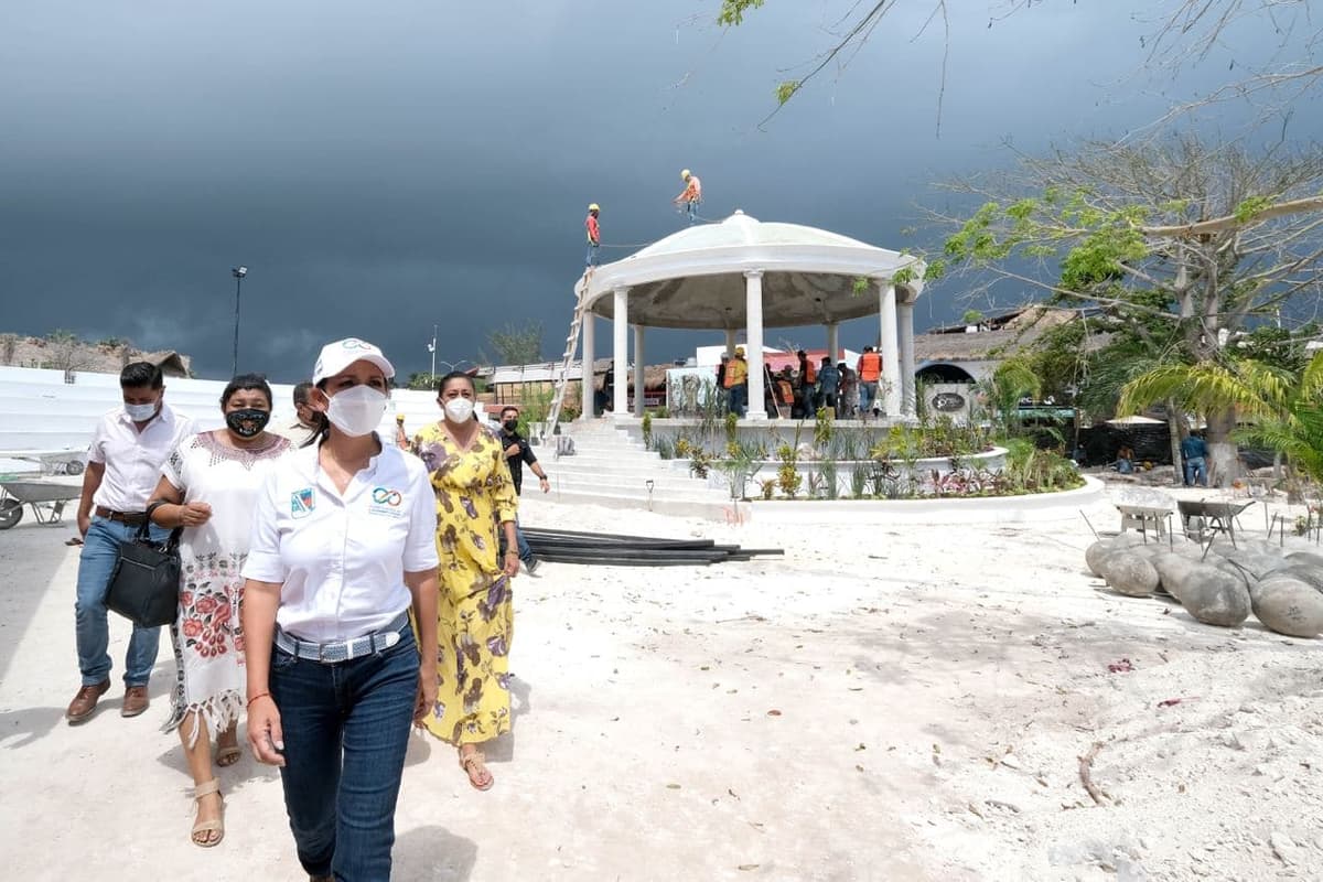 Rinden honor a los pioneros de Puerto Morelos; nombran el “Parque Fundadores”