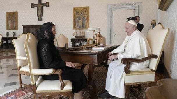 Gutiérrez Müller gastó 364 mil 533 pesos en gira por Austria, Francia e Italia