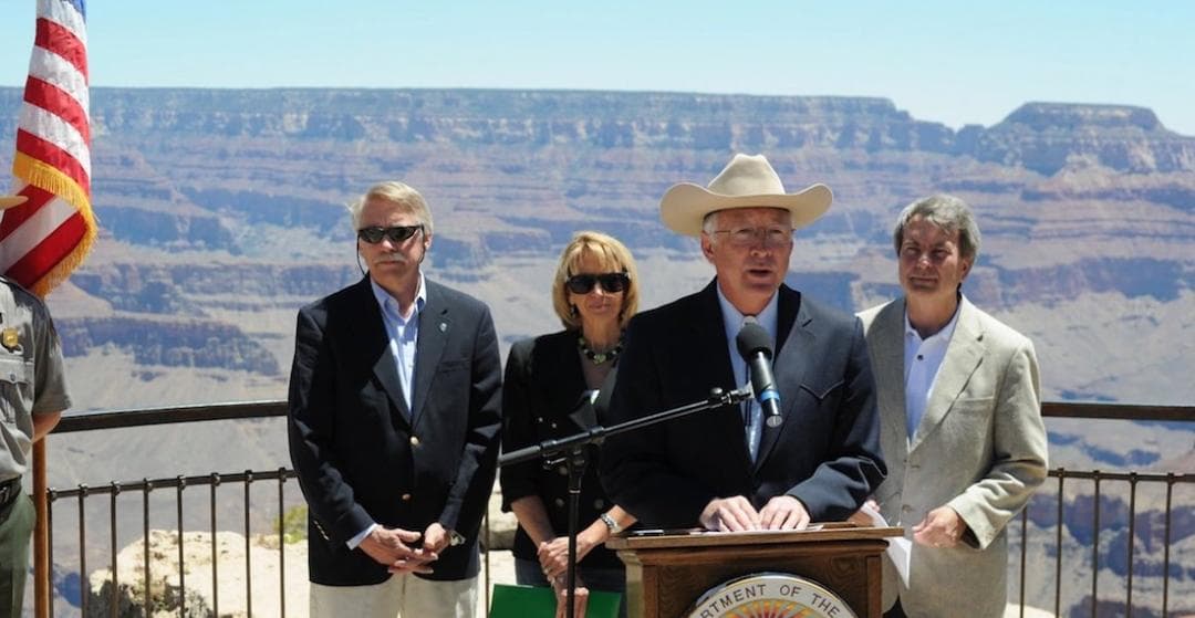 Propondrá Joe Biden a Ken Salazar como próximo embajador en México