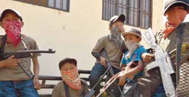 Preocupación en pueblo de Guerrero, cada vez hay más niños armados y asedio de criminales