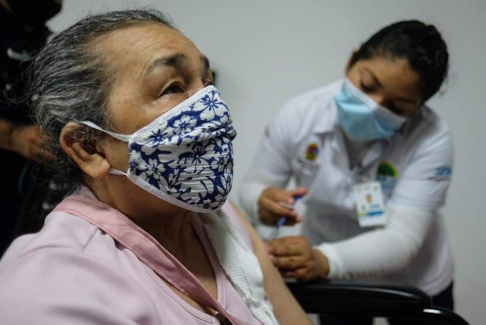 Lunes arranca aplicación de segunda dosis de vacunación en Solidaridad: Carlos Joaquín