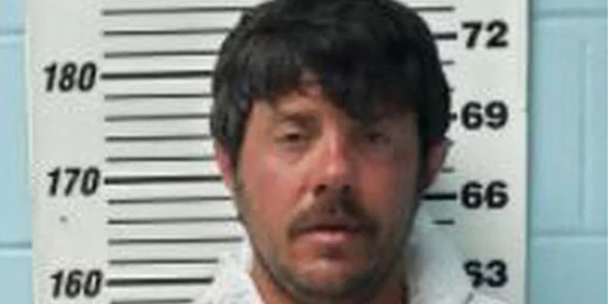 Niño muere durante balacera protegiendo a su hermanastro con su cuerpo, estaban de vacaciones