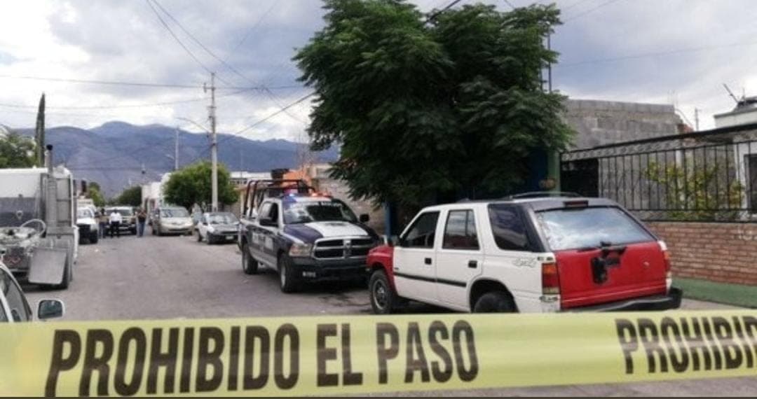 Muere menor de 12 años ahogada en una alberca inflable