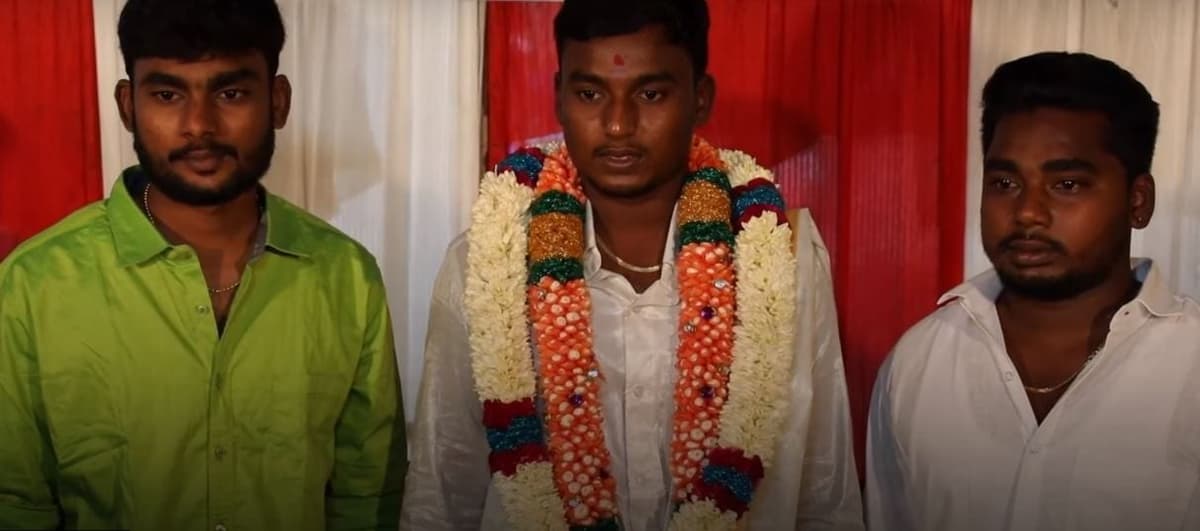 Video: Socialismo se casa y sus hermanos Leninismo y Comunismo asisten a la boda