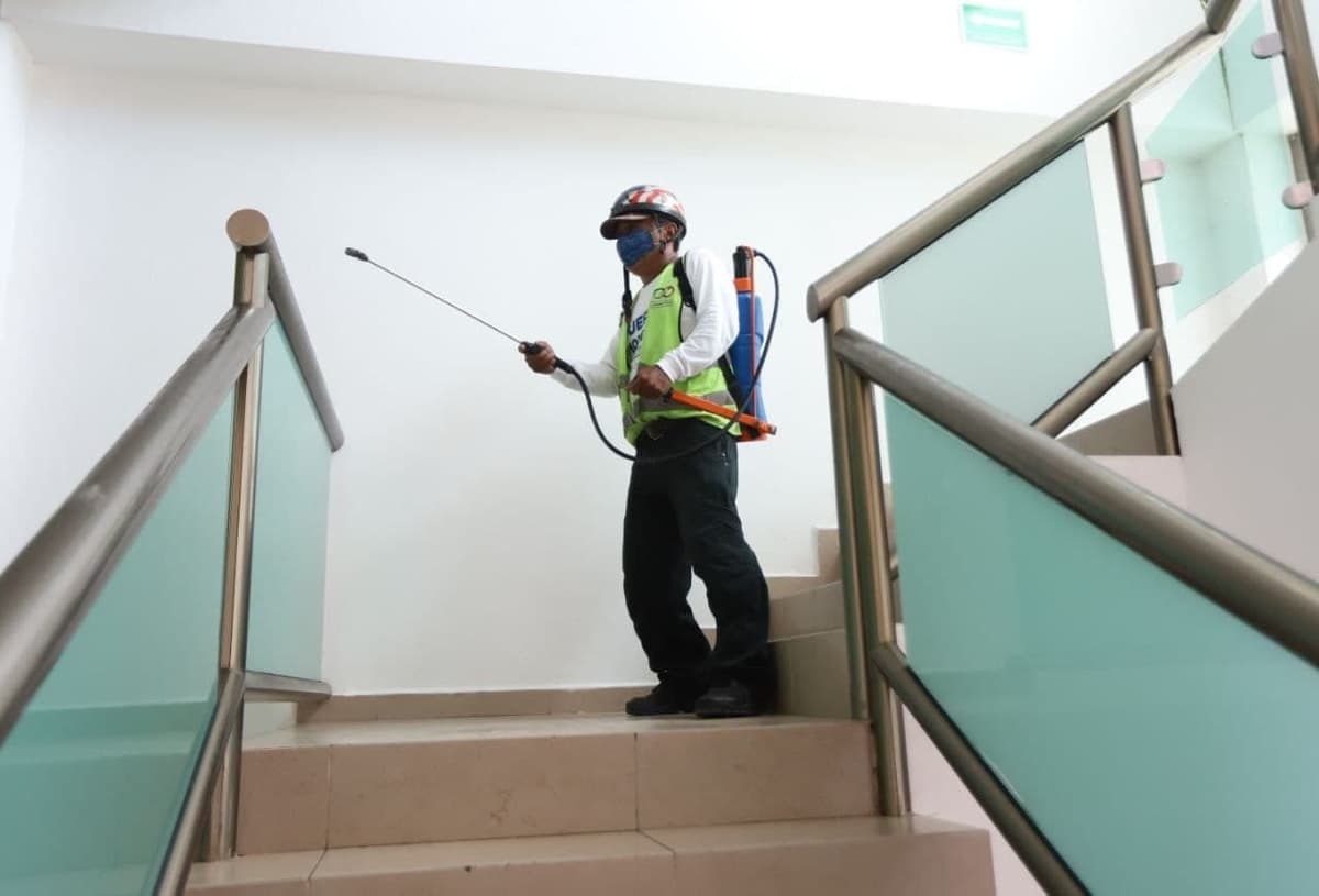 Autoridades de salud de Puerto Morelos piden no bajar la guardia ante la pandemia