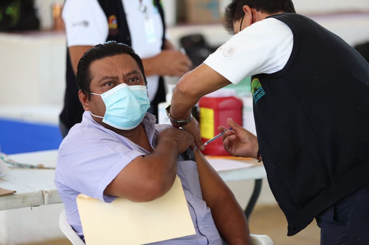 Aplican más de 342 mil vacunas contra Covid-19 en Quintana Roo