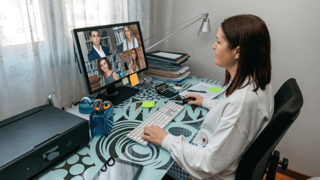 Teletrabajo en México: ¿tu jefe te paga el internet, el teléfono o la luz?