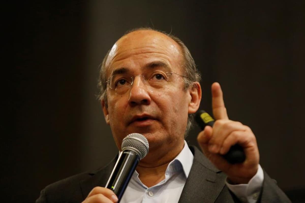 Felipe Calderón da positivo a COVID-19