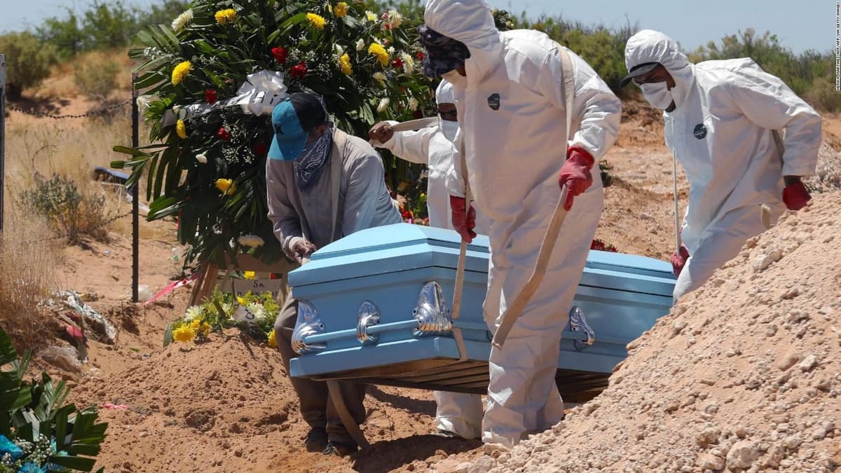 Muertes por Covid-19 de 2020 fueron 35.3% superiores a las reportadas por SSA: Inegi