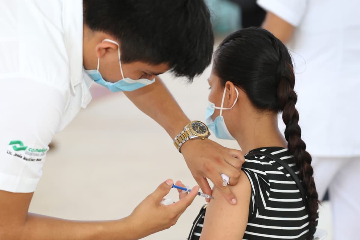 947 mil 144 dosis aplicadas de enero a la fecha en Quintana Roo: Carlos Joaquín