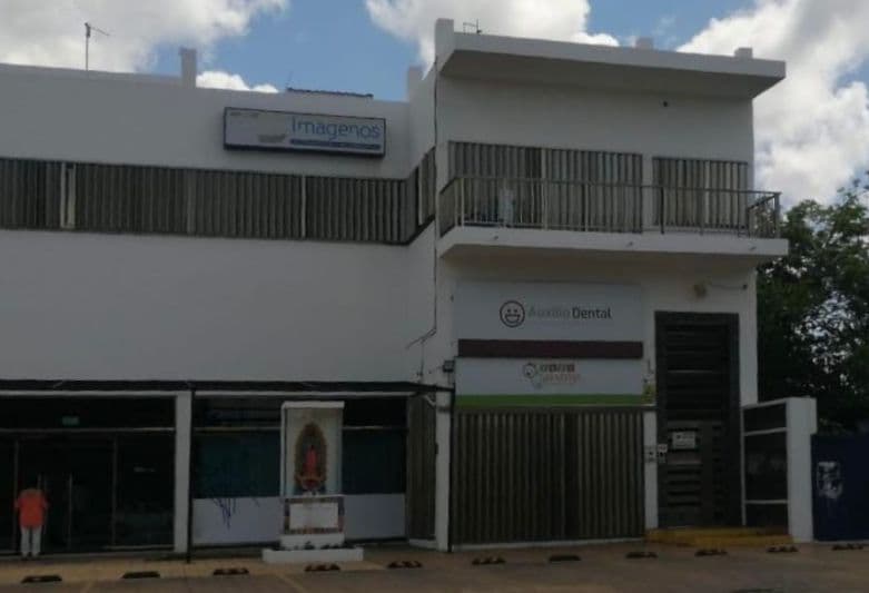 Playa del Carmen: Roban casa de cambio frente a Plaza las Américas, se llevan 300 mil pesos