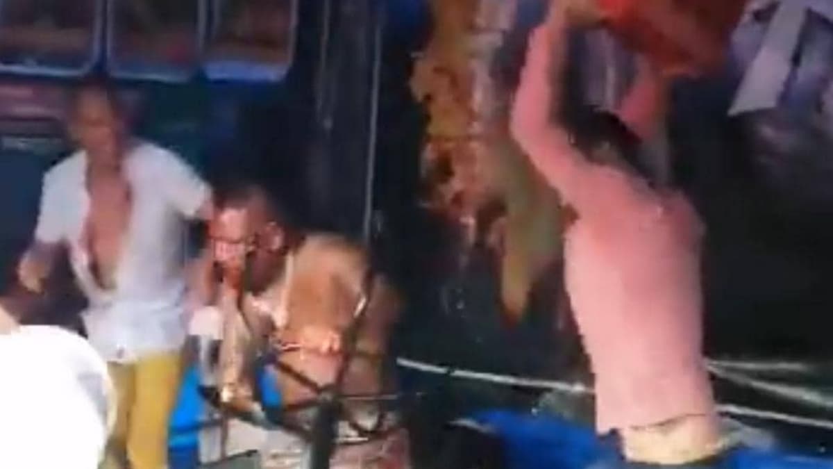 VIDEO: Riña colectiva en una 'chelería' clandestina de Tepito