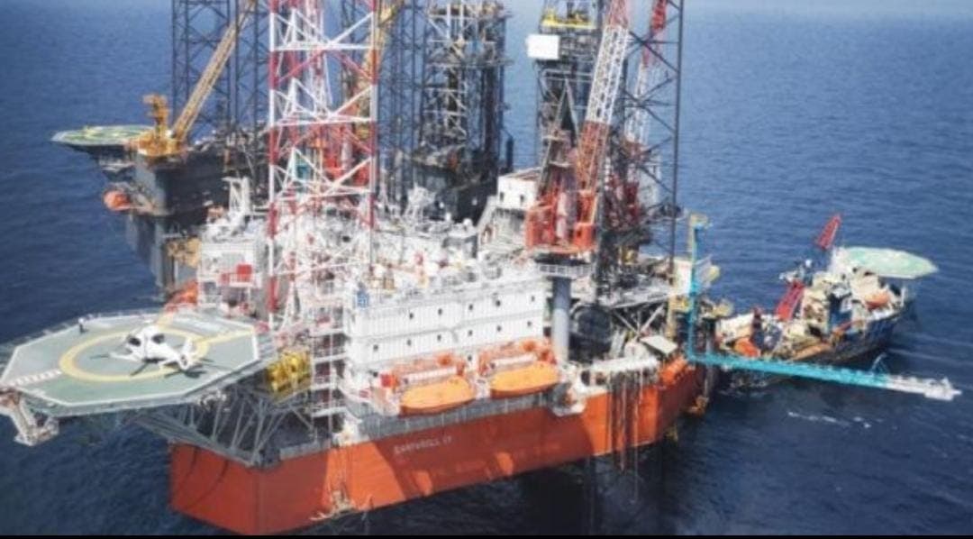 "Piratas" asaltan plataforma petrolera en la Sonda de Campeche