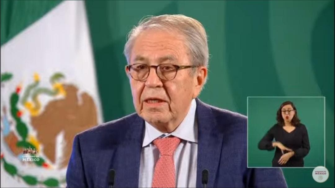 Anuncia Jorge Alcocer compra de medicinas para el cáncer y lanza polémico comentario