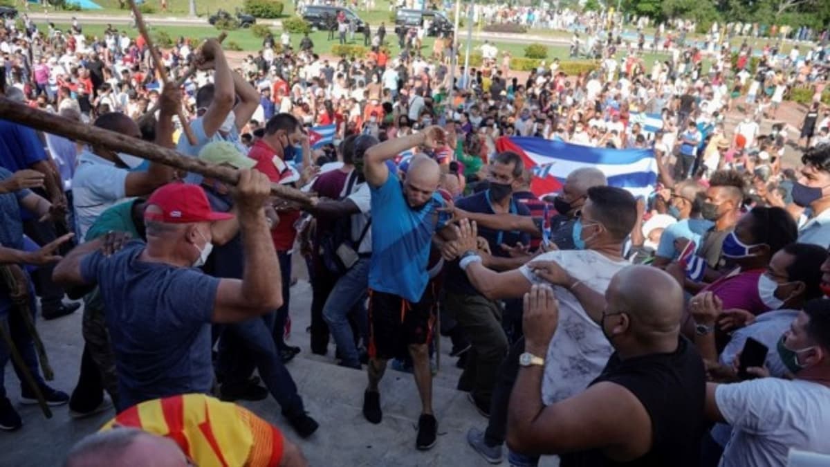 Día 4 de protestas en Cuba: regresa poco a poco internet móvil pero redes siguen bloqueadas